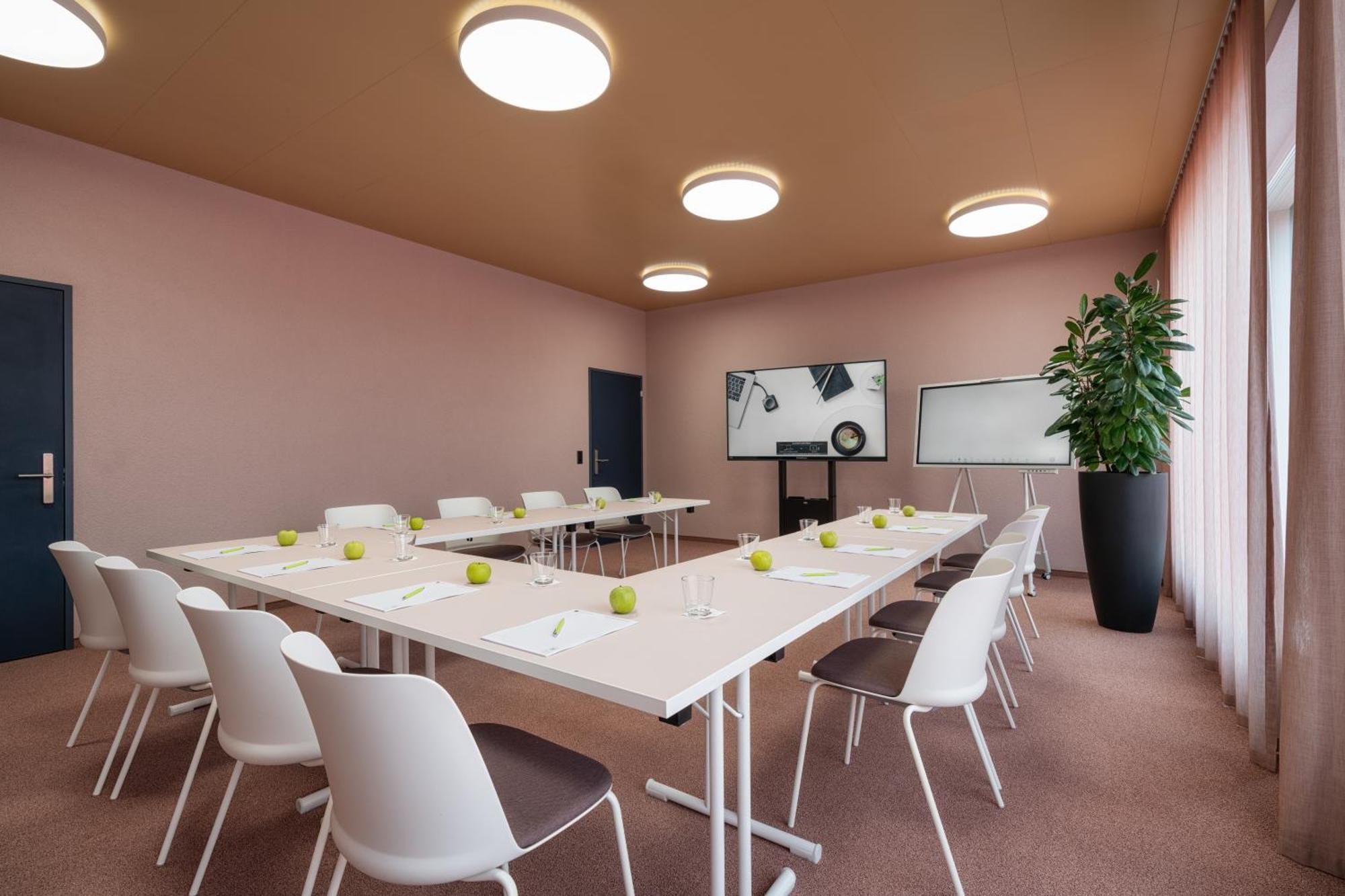 B-Smart Hotel Arbon Exterior photo